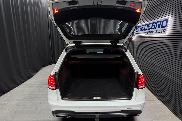 Hvid Mercedes E350 fra 2014