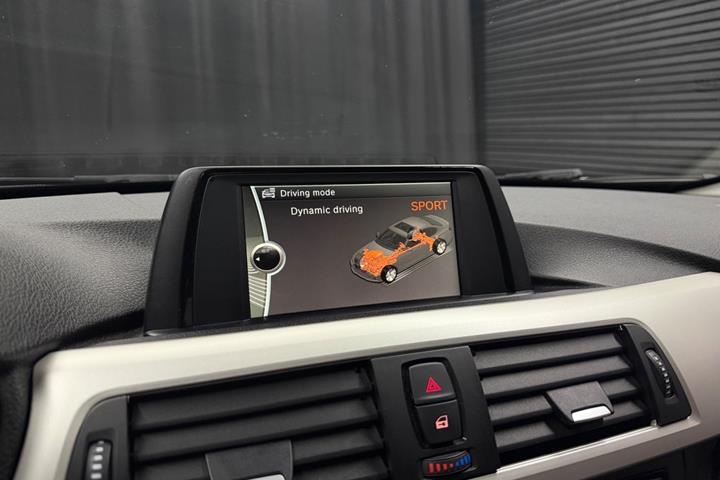 Sort BMW 316d fra 2014