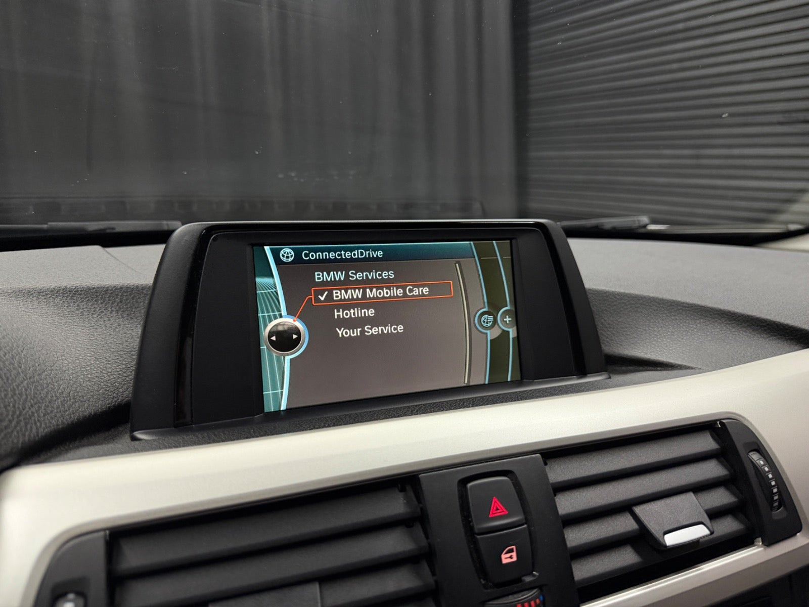 Sort BMW 316d fra 2014