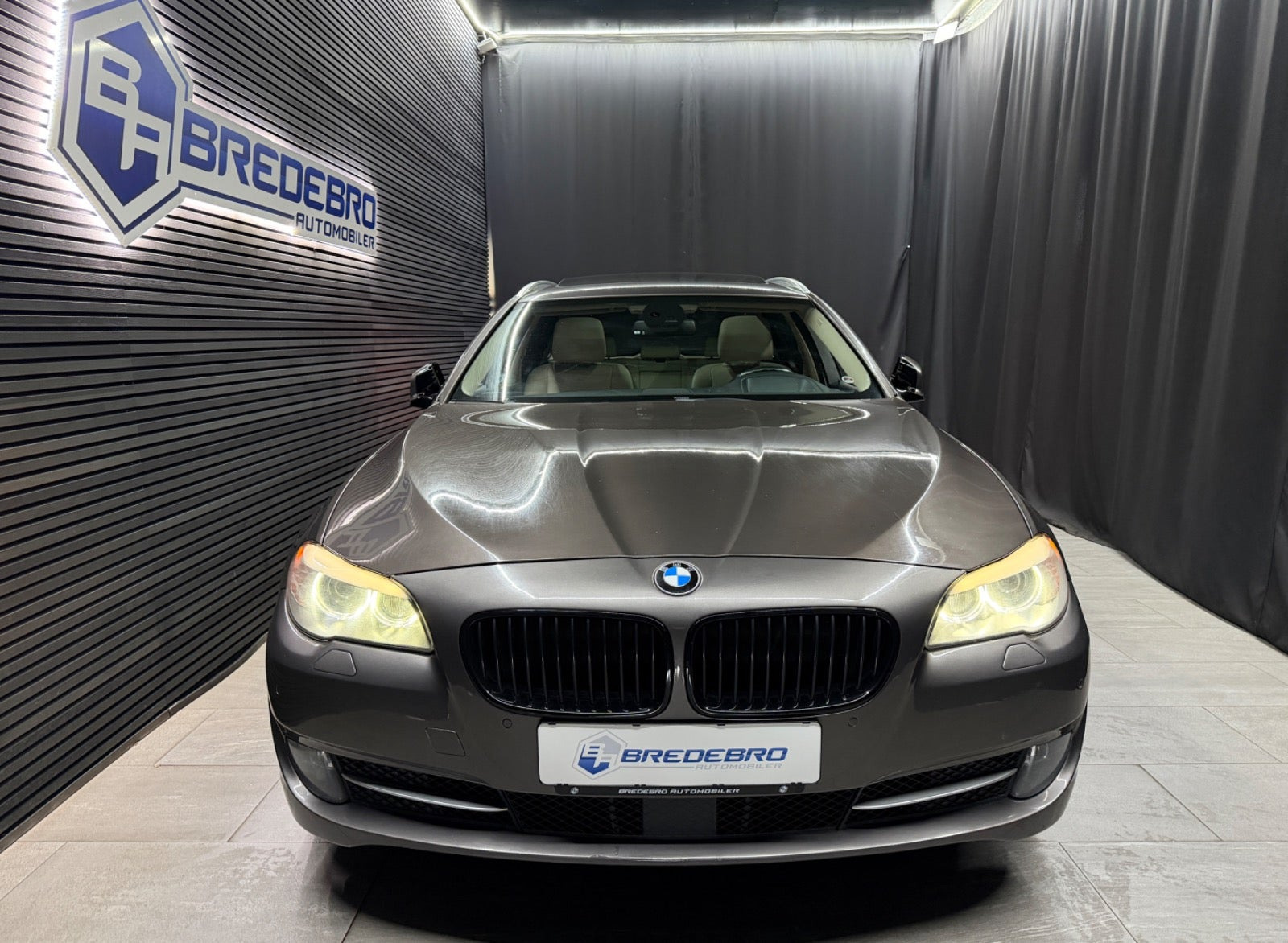 Brun BMW 525d fra 2011