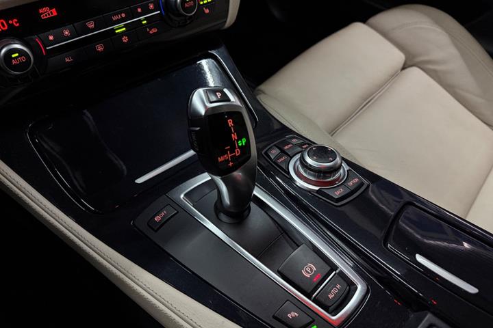 Brun BMW 525d fra 2011