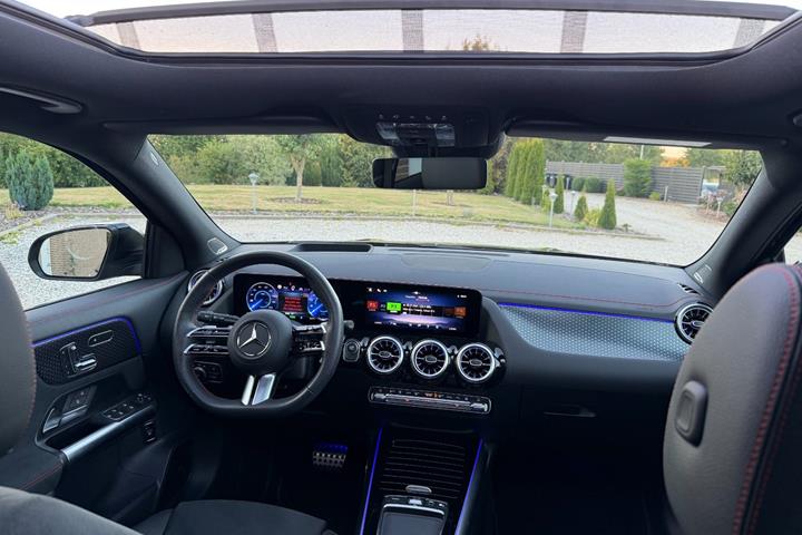 Sort Mercedes EQA250+ fra 2025