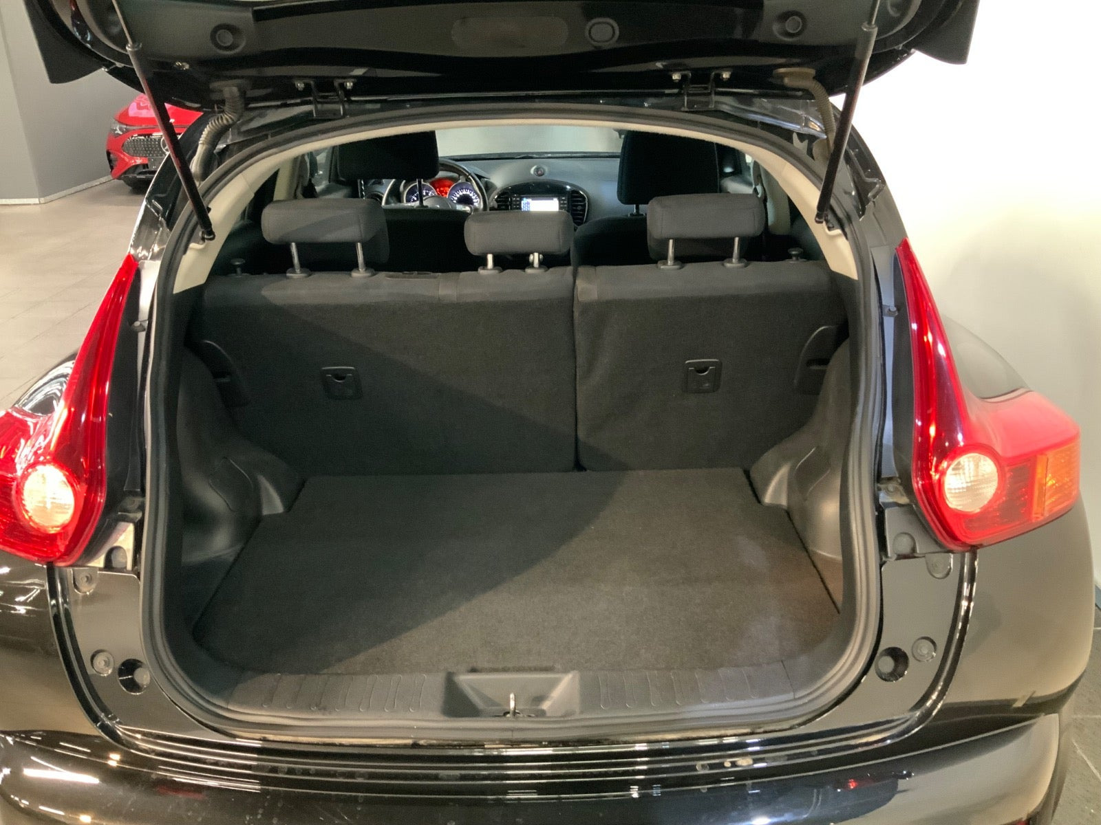 Sort Nissan Juke fra 2011