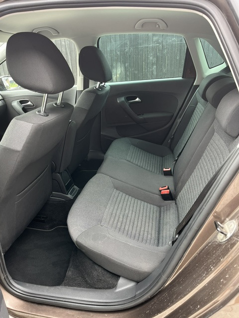Brun VW Polo fra 2013