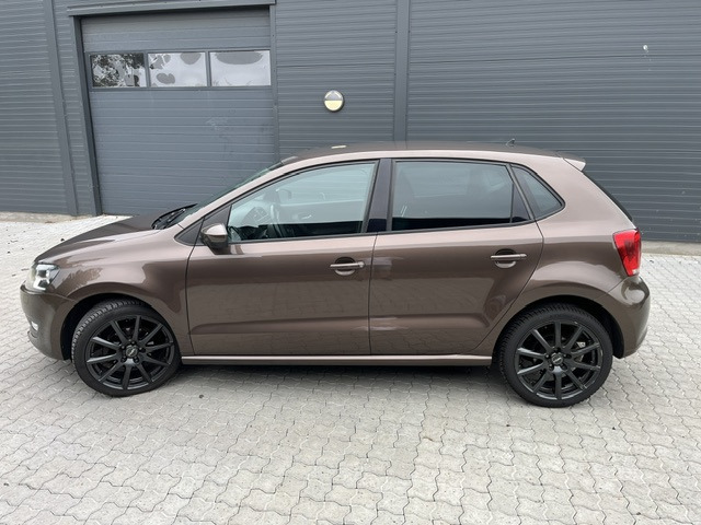 Brun VW Polo fra 2013