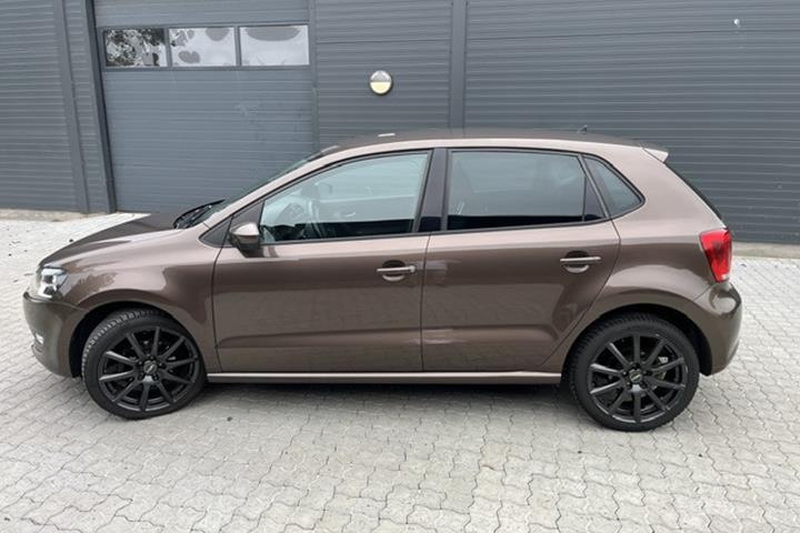 Brun VW Polo fra 2013