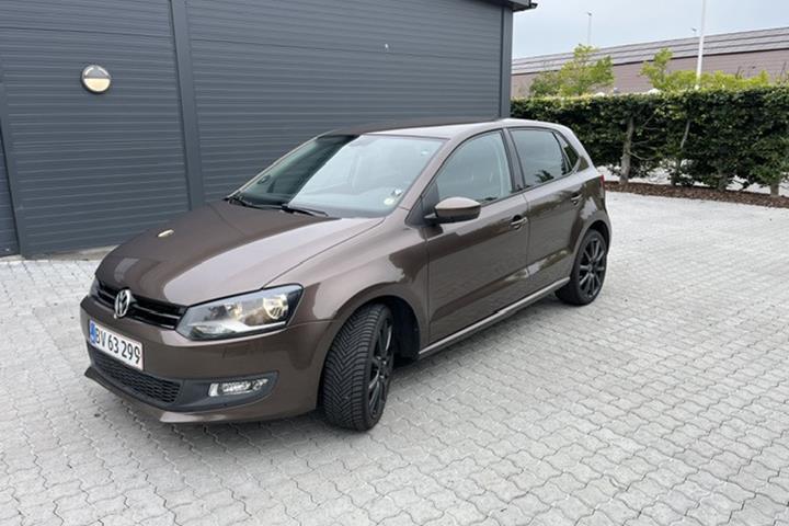Brun VW Polo fra 2013