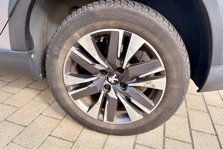 undefined Peugeot 2008 fra 2018