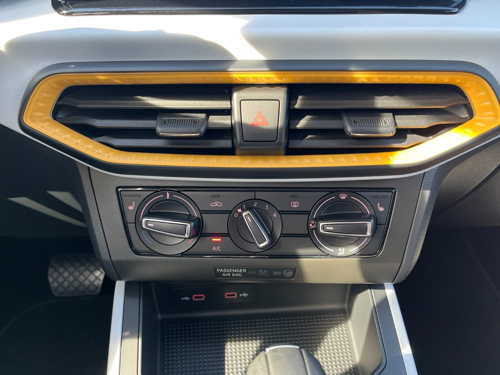 Blå Seat Arona fra 2022