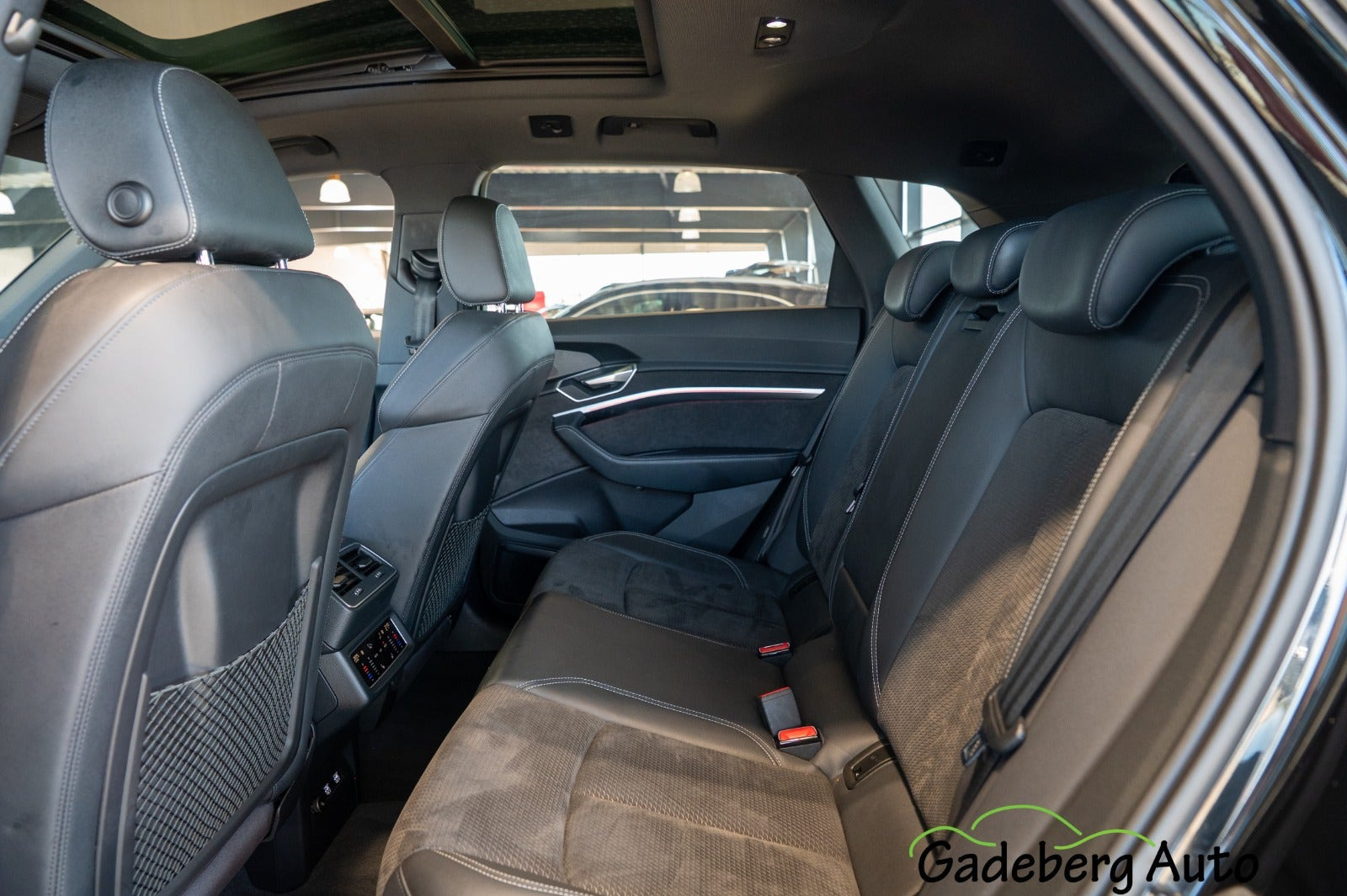 Sort Audi e-tron fra 2020