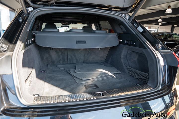 Sort Audi e-tron fra 2020
