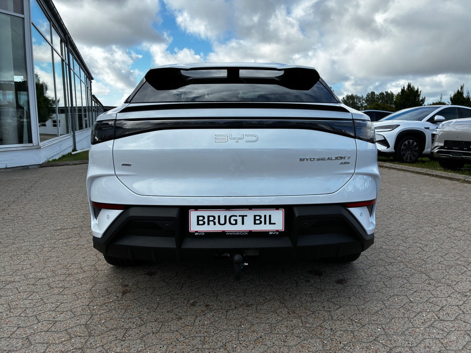 Hvid BYD Sealion 7 fra 2025