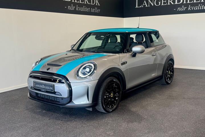 Sølv Mini Cooper SE fra 2023