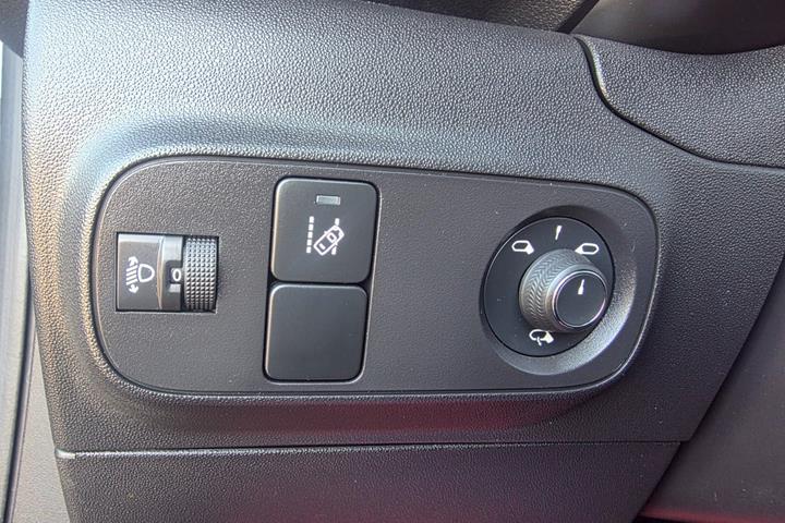 Grå Citroën C3 fra 2019