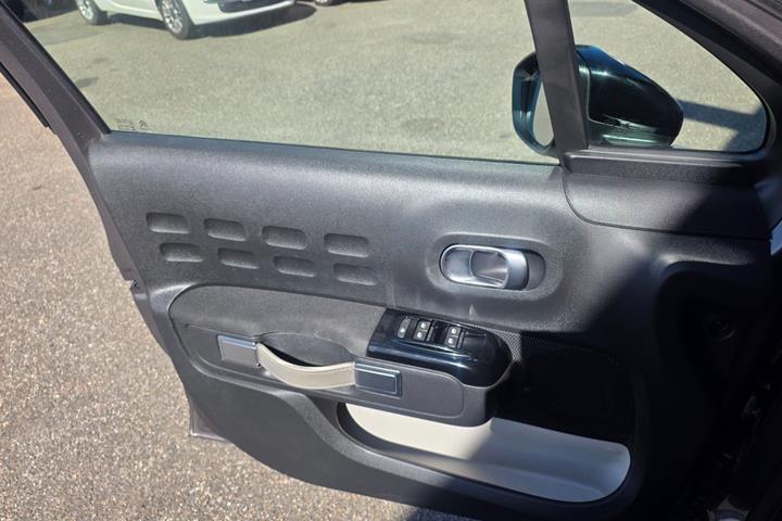 Grå Citroën C3 fra 2019