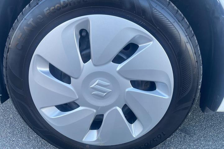 Hvid Suzuki Celerio fra 2016