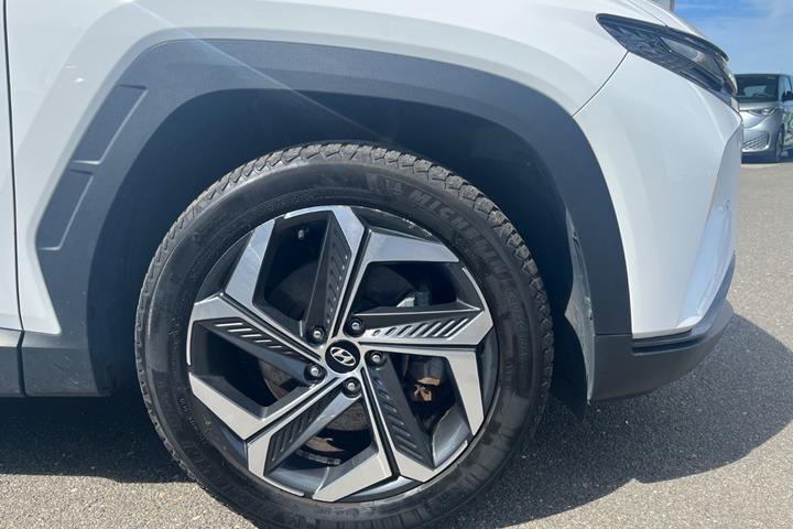 Hvid Hyundai Tucson fra 2022