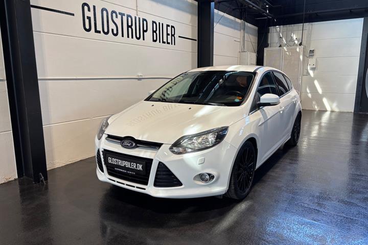 Hvid Ford Focus fra 2012