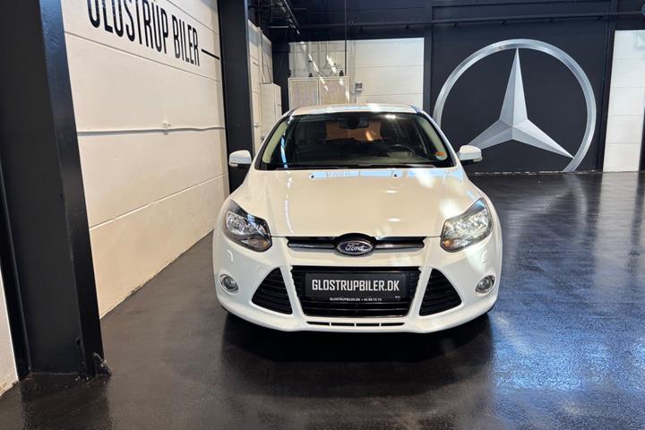 Hvid Ford Focus fra 2012