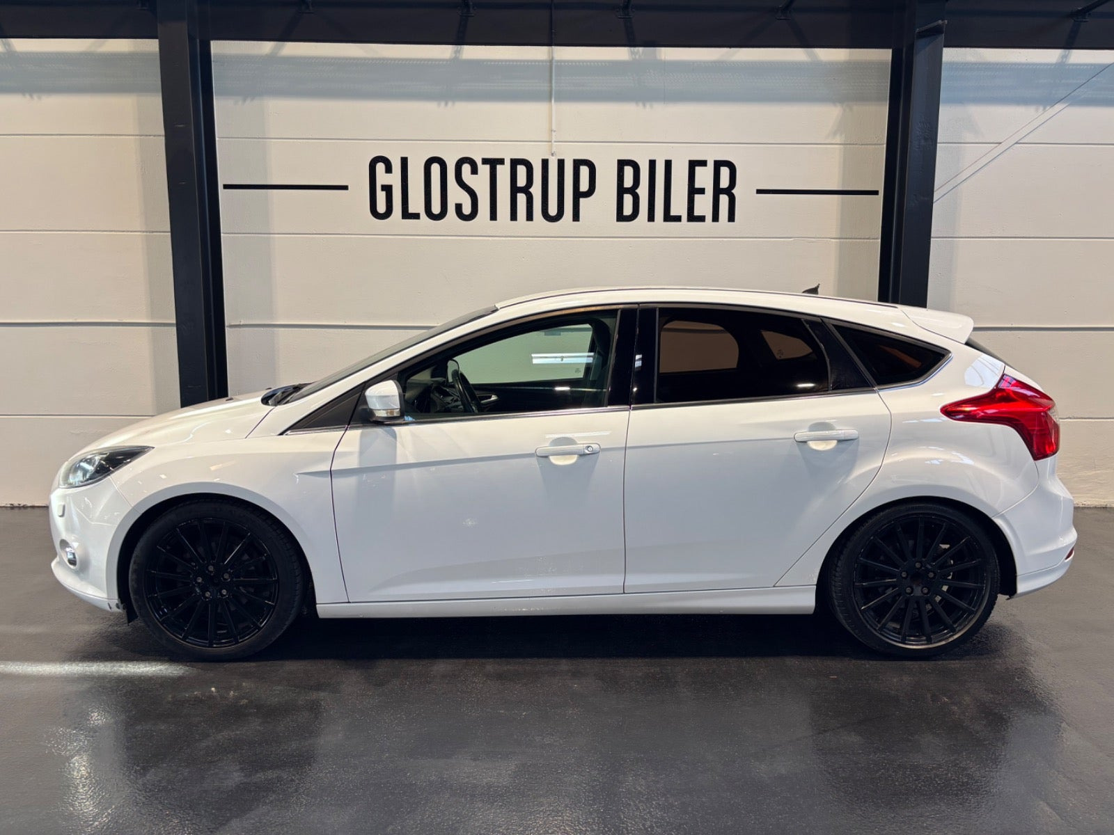 Hvid Ford Focus fra 2012