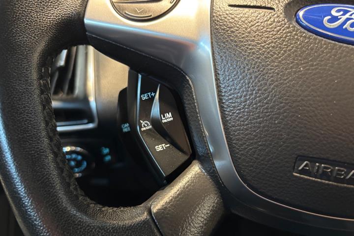 Hvid Ford Focus fra 2012