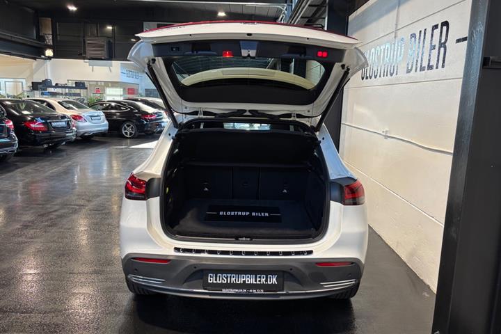 Hvid Mercedes EQA250 fra 2021