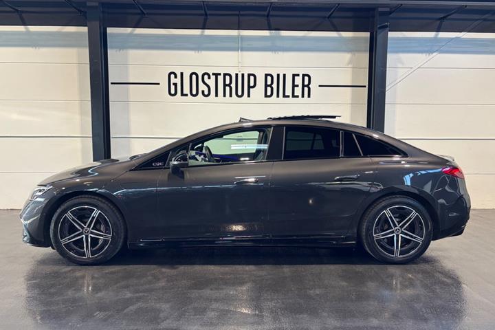 Grå Mercedes EQE350+ fra 2022