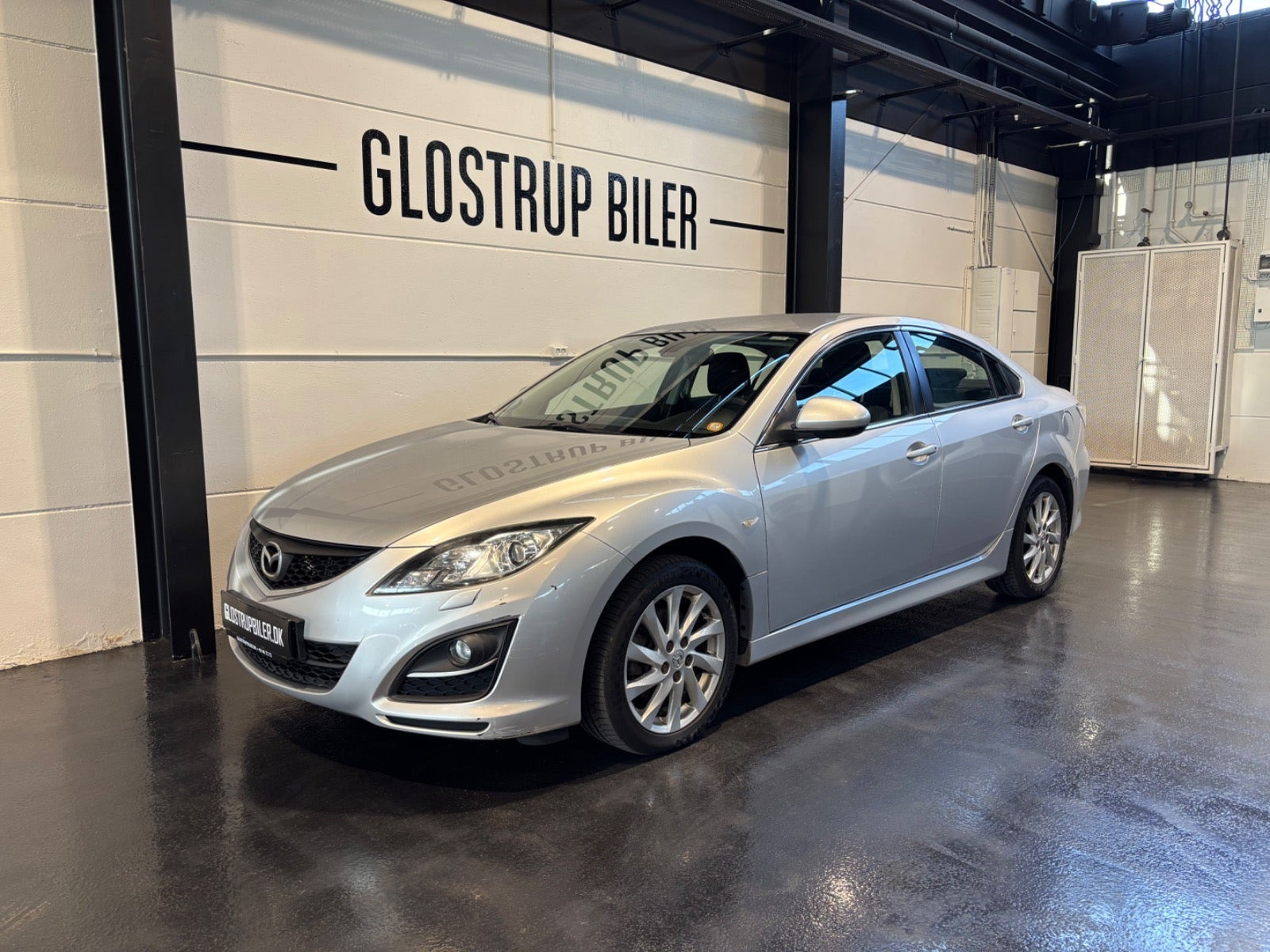 Sølv Mazda 6 fra 2010