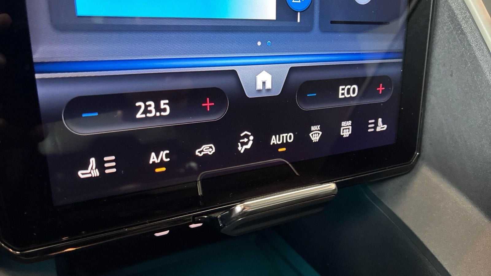 Blå Ford Explorer fra 2024