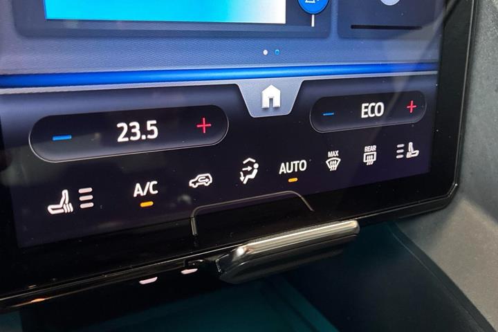 Blå Ford Explorer fra 2024