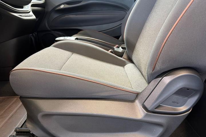 Hvid Fiat 500e fra 2023