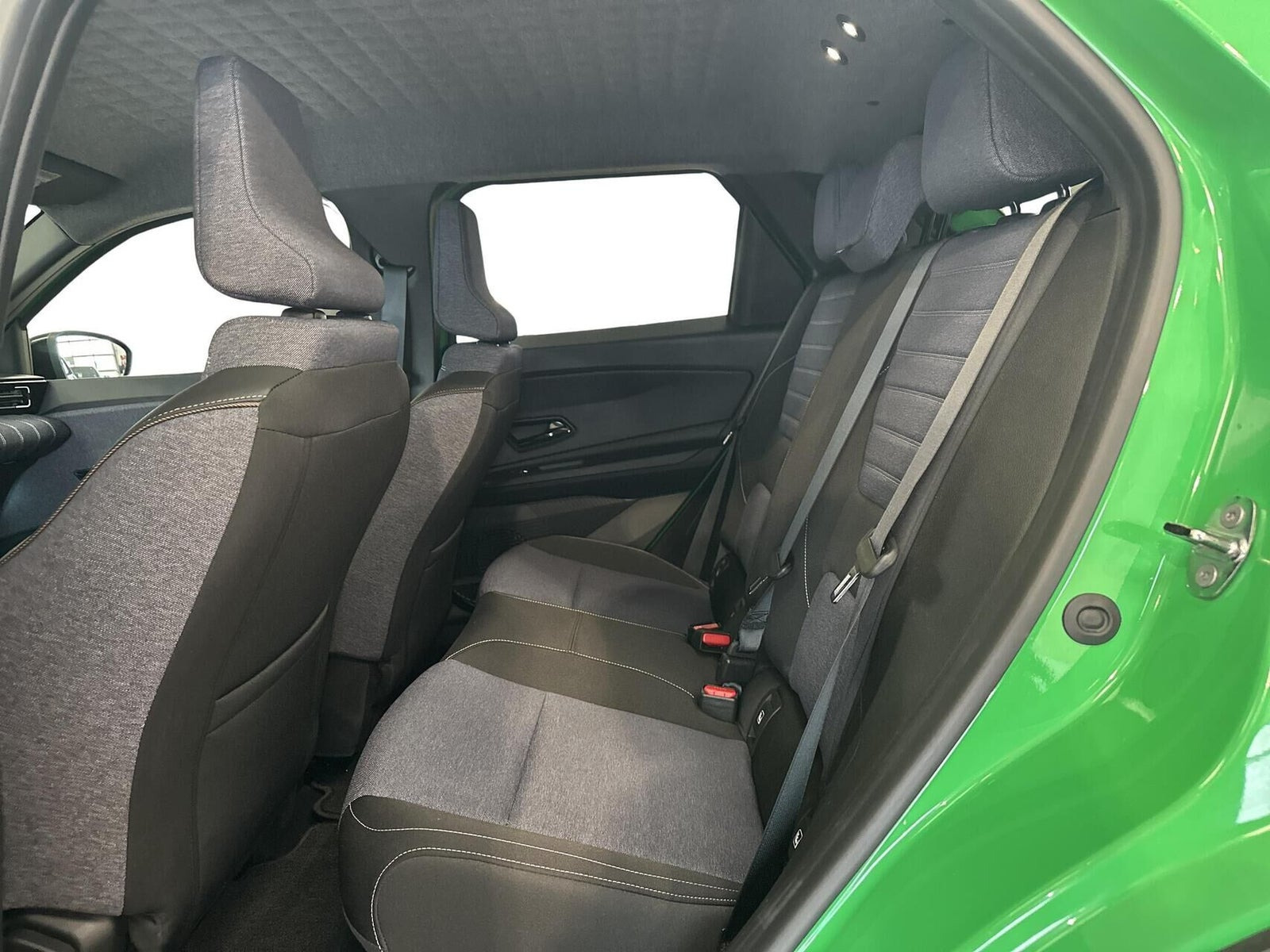 Grøn Renault 5 E-Tech fra 2025