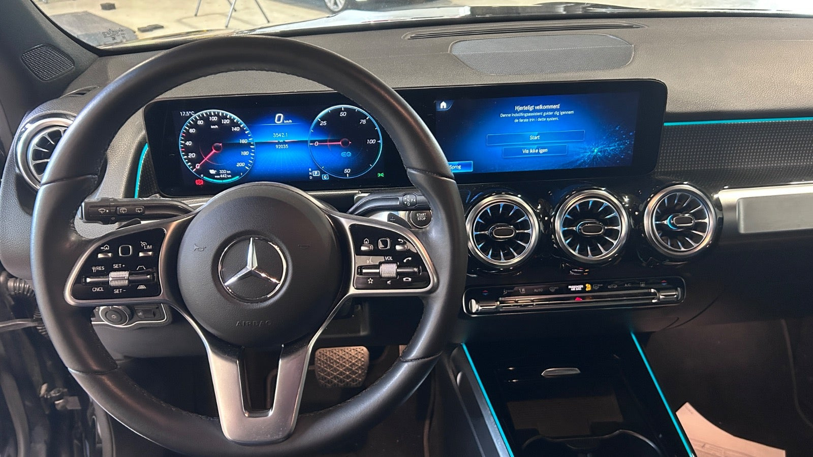 undefined Mercedes EQB250+ fra 2023