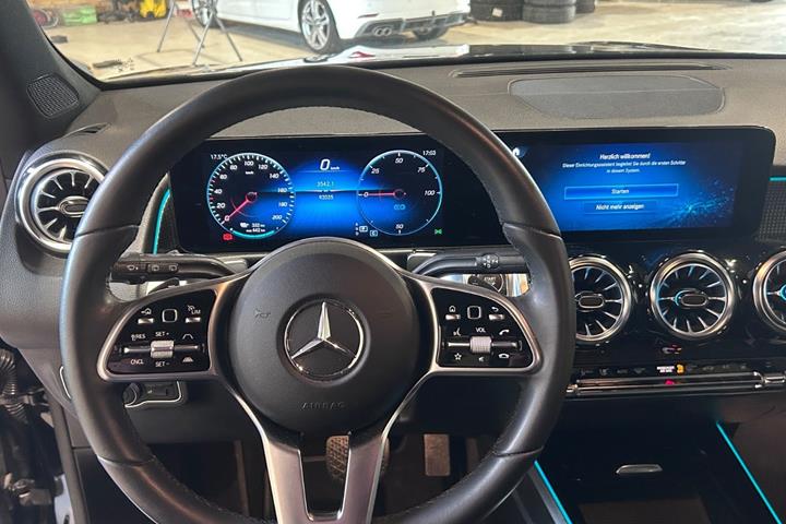 undefined Mercedes EQB250+ fra 2023
