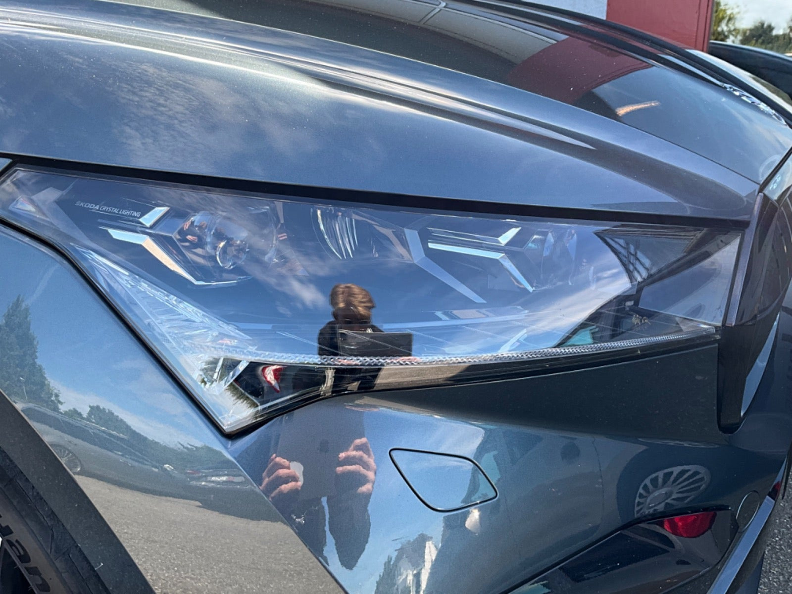 Grå Skoda Enyaq fra 2021