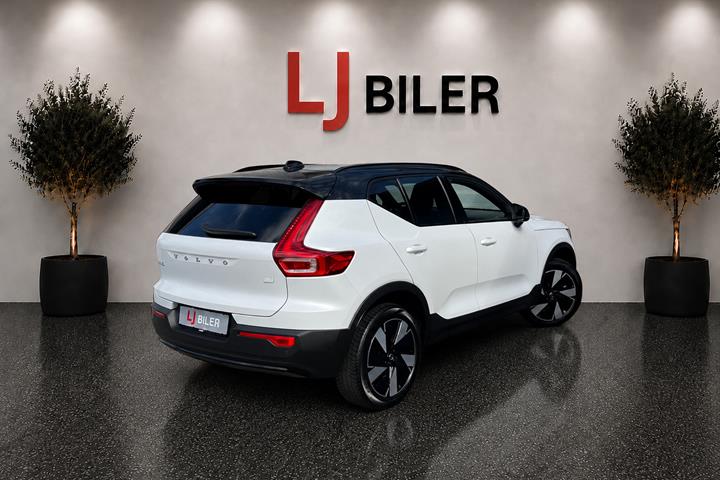 Hvid Volvo XC40 fra 2024