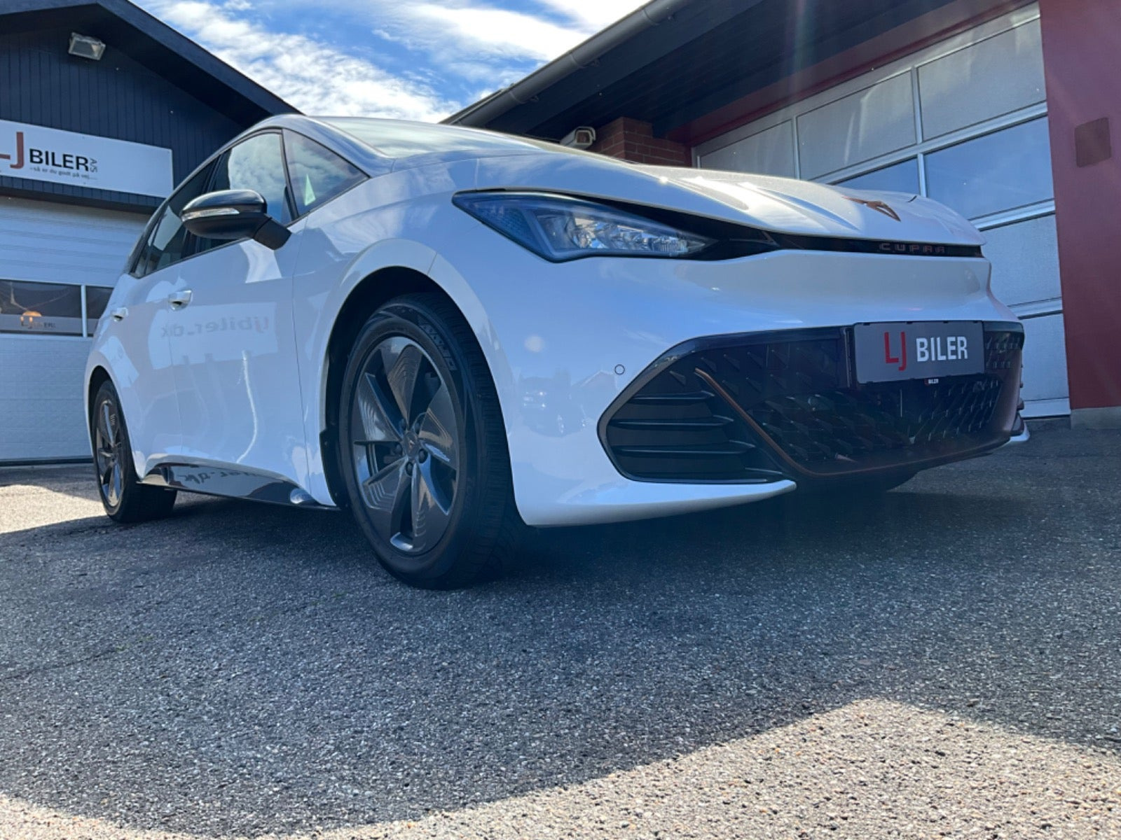 Hvid Cupra Born fra 2022