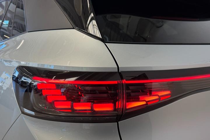 Sølv VW ID.4 fra 2025