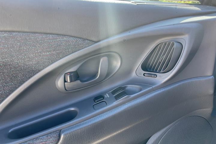 Sort Mitsubishi Eclipse fra 1995