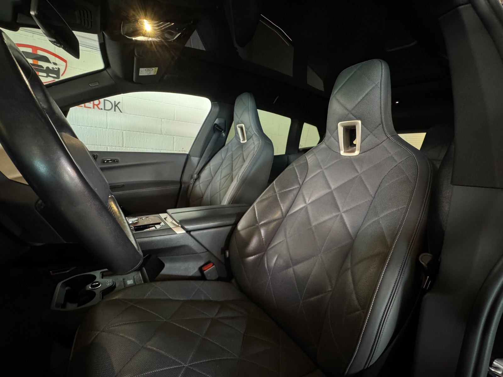 Sort BMW iX fra 2023