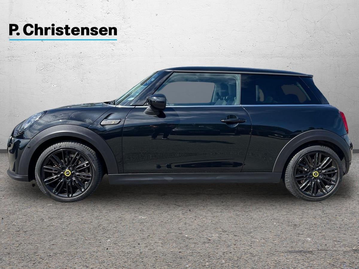 Sort Mini Cooper SE fra 2023