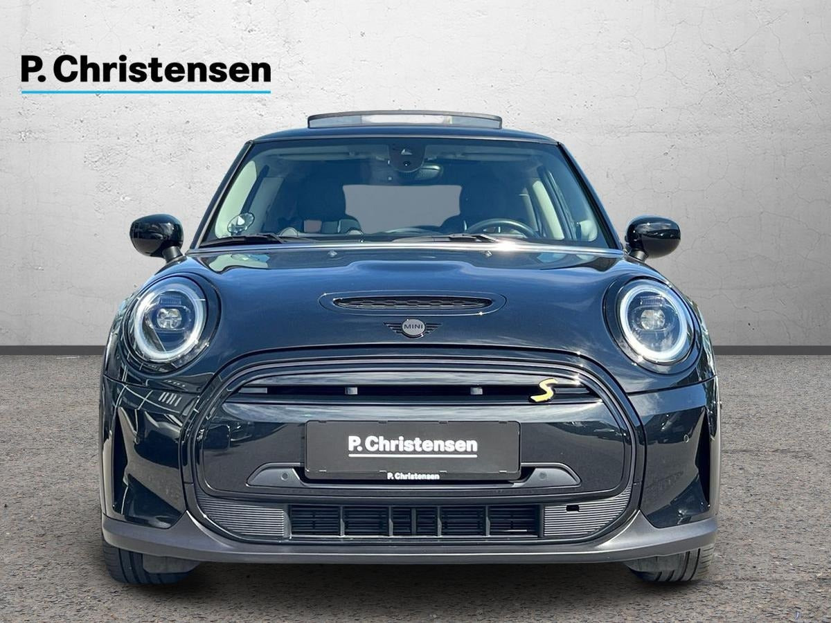 Sort Mini Cooper SE fra 2023