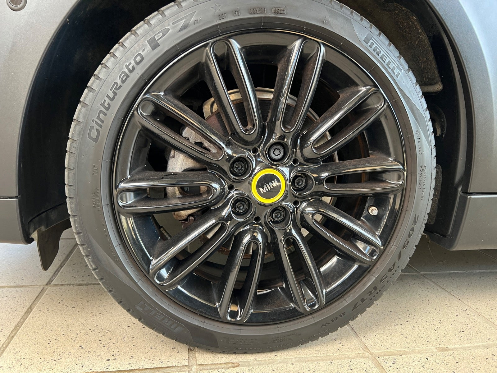 Sort Mini Cooper SE fra 2023