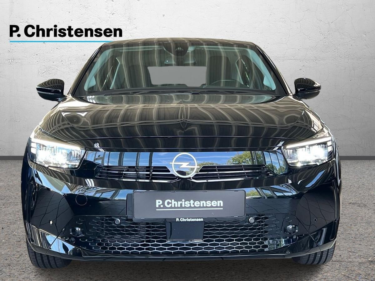 Sort Opel Corsa-e fra 2024