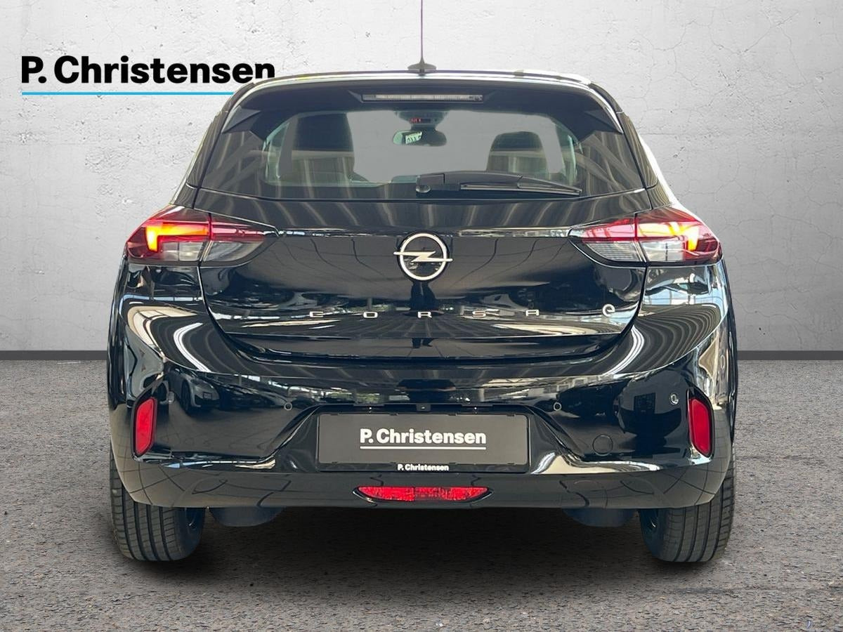 Sort Opel Corsa-e fra 2024