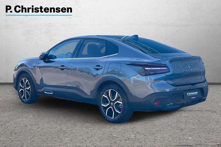 Grå Citroën ë-C4 X fra 2024