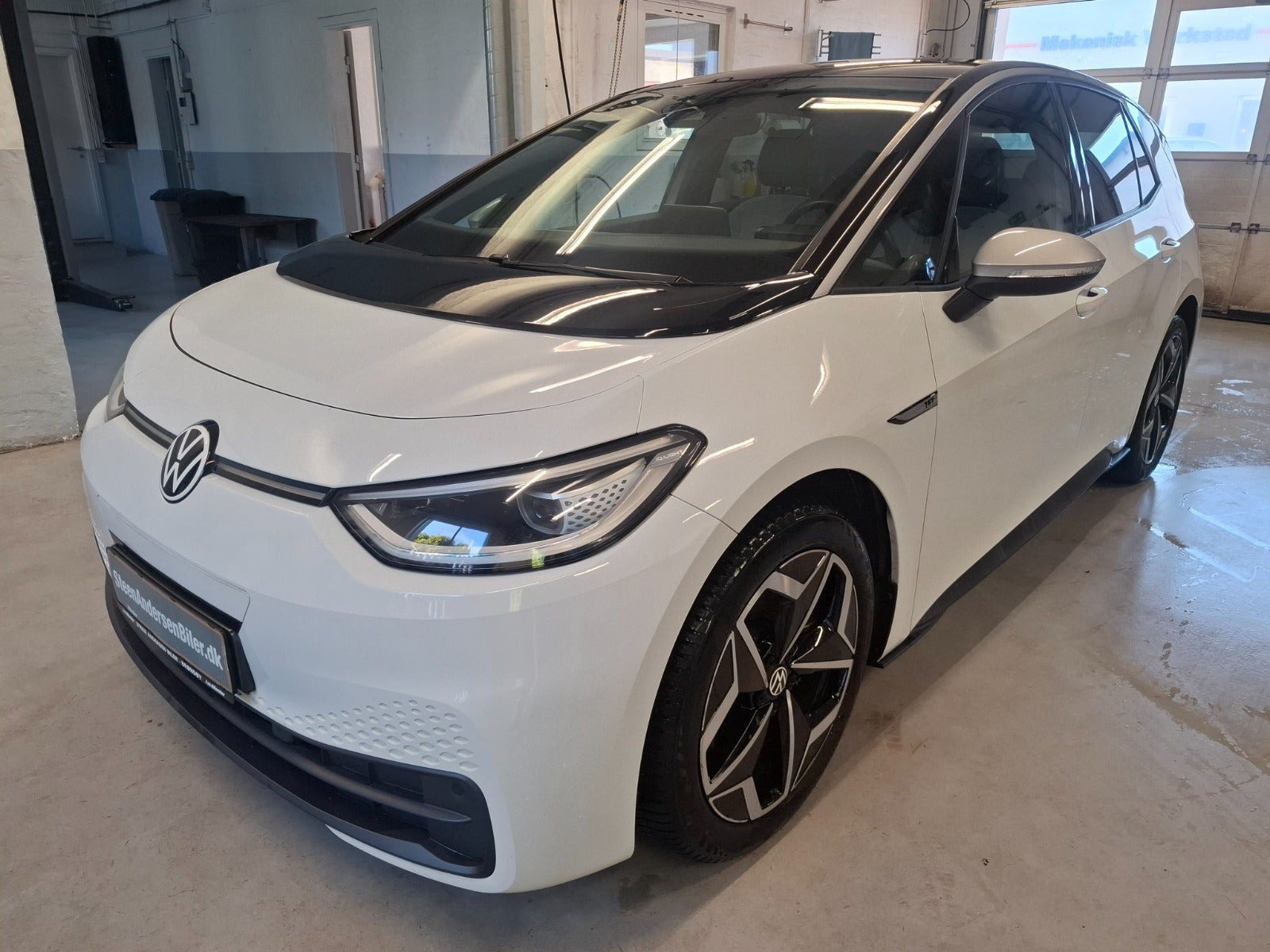Hvid VW ID.3 fra 2021