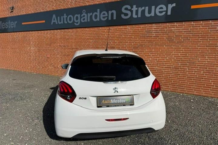 undefined Peugeot 208 fra 2017