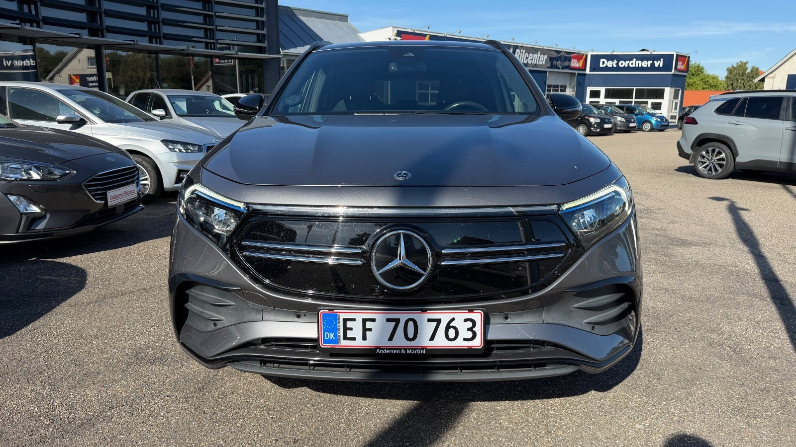 Grå Mercedes EQA250 fra 2022