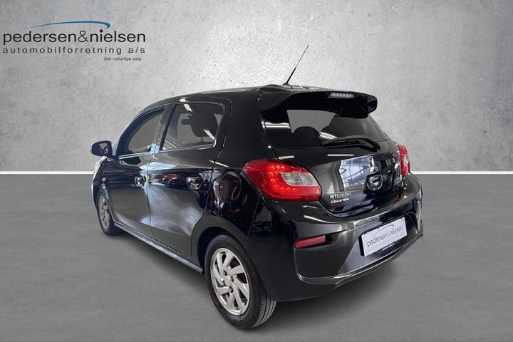 Sort Mitsubishi Space Star fra 2019